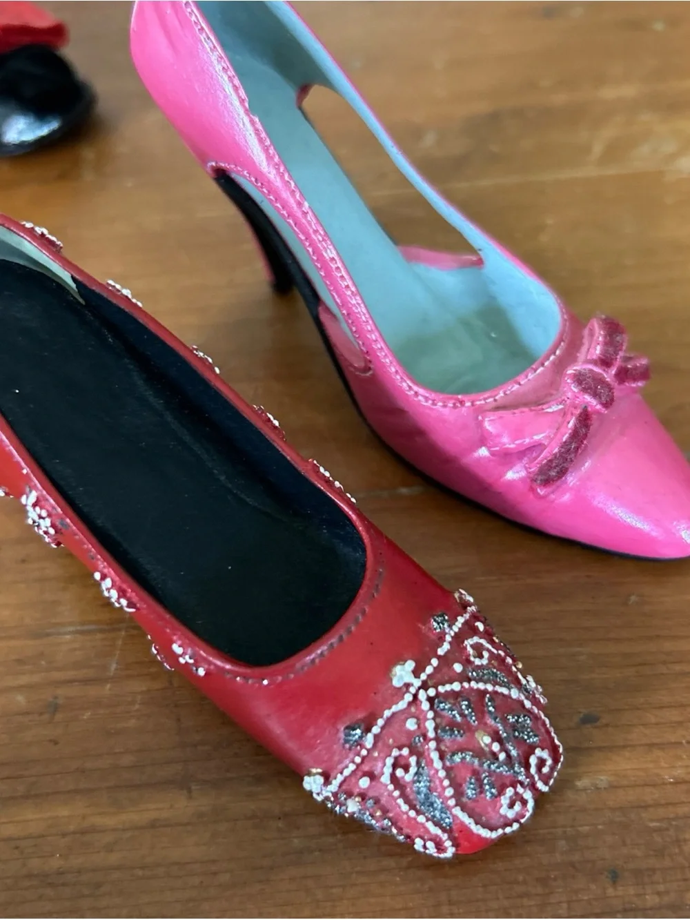 Lot of 8 Miniature Shoe Ornament Vtg Metropolitan Museum Art NYC Christmas MMA
